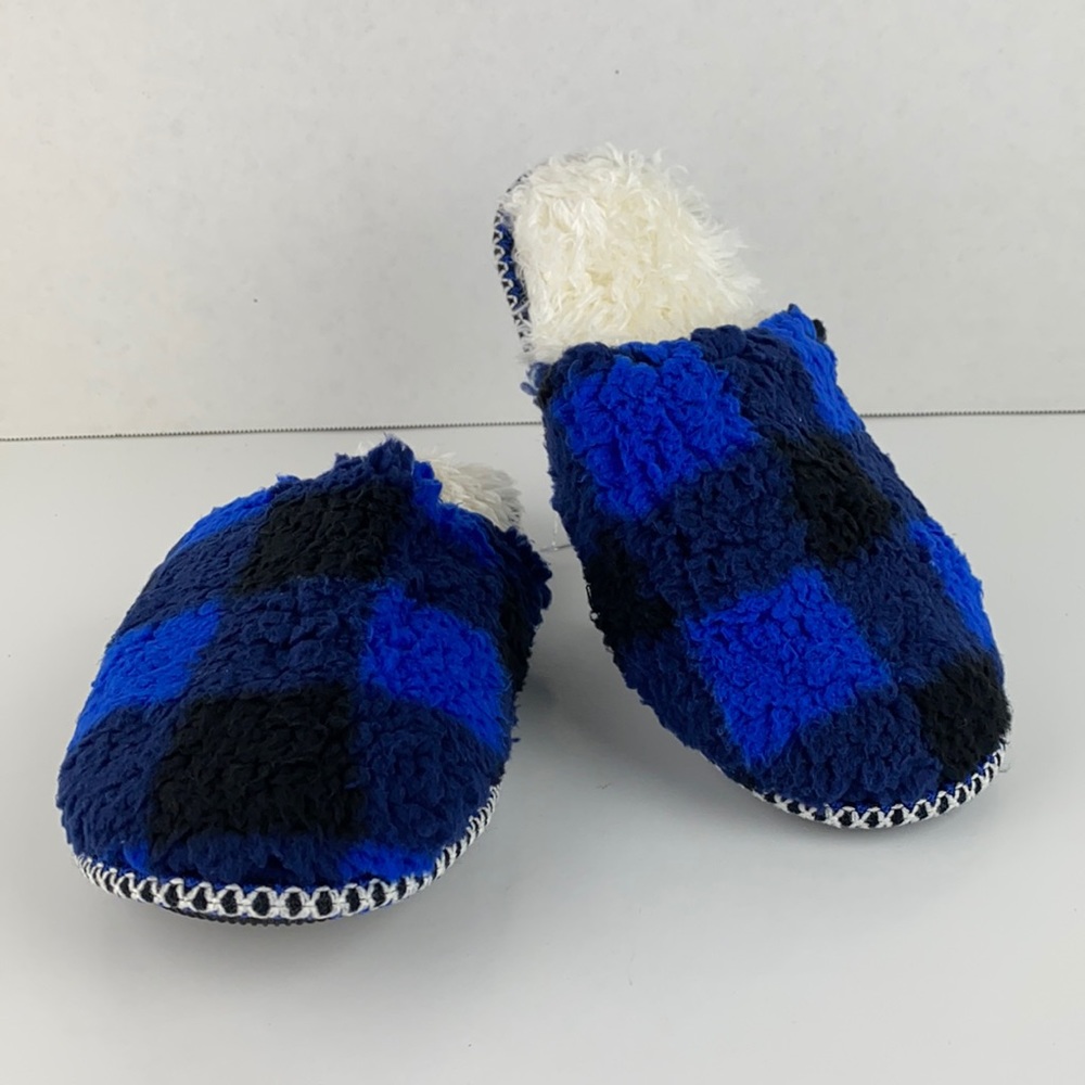 Size 9 Blue Plaid MUK LUKS Faux Shearling Scuff Slippers